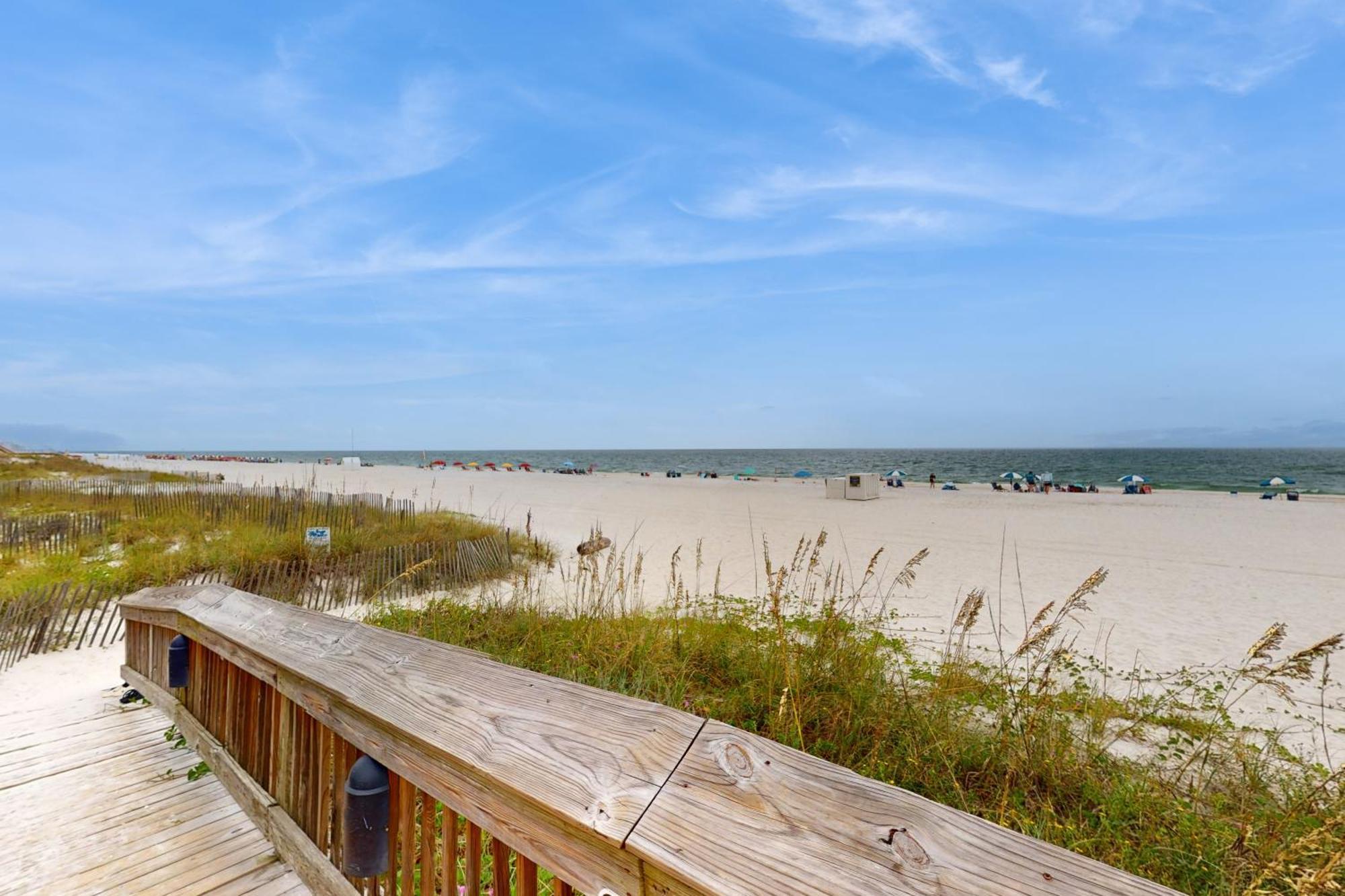 Tradewinds 501 Apartment *